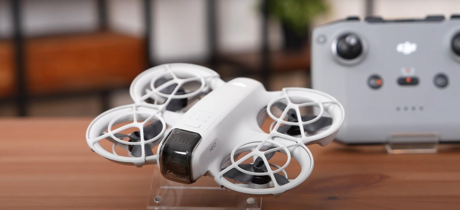 DJI NEO在香港都屬於甲1類小型無人機,不需要註冊和購買保險即可飛行。