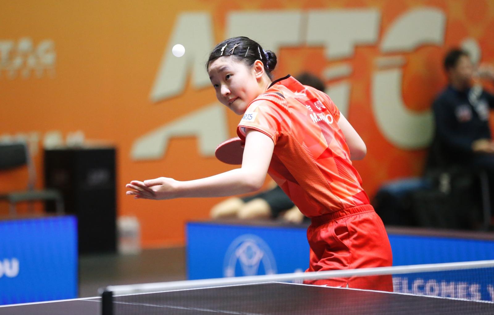 乒乓亞錦賽|女單決賽,張本美和負金琴英。(新華社)