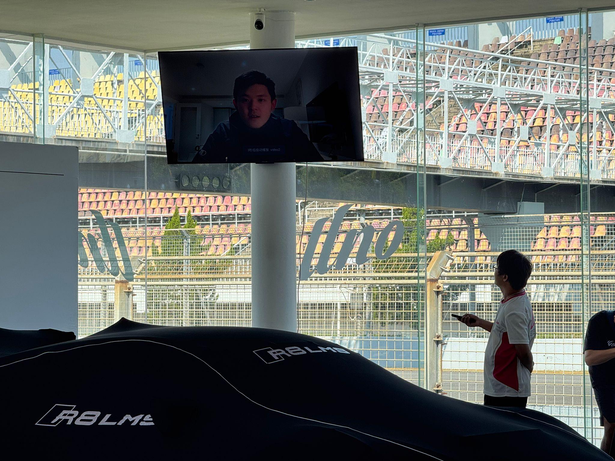 今年,方駿宇迎來了一位新隊友——Audi Sport Asia簽約車手余快(James Yu)。