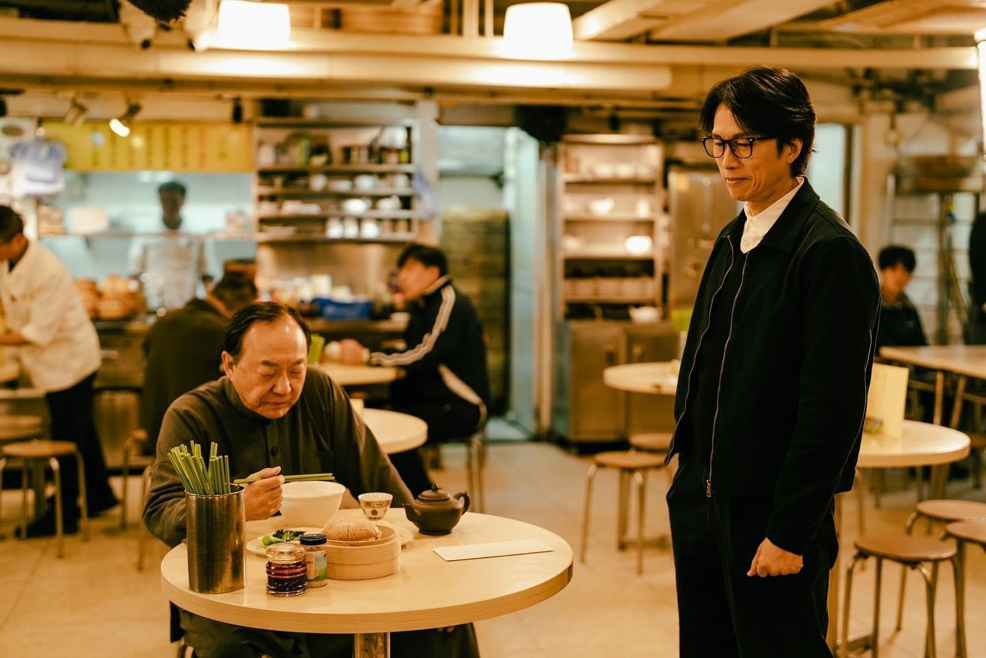 黃子華與許冠文繼《神算》後,相隔32年在《破.地獄》作合作。