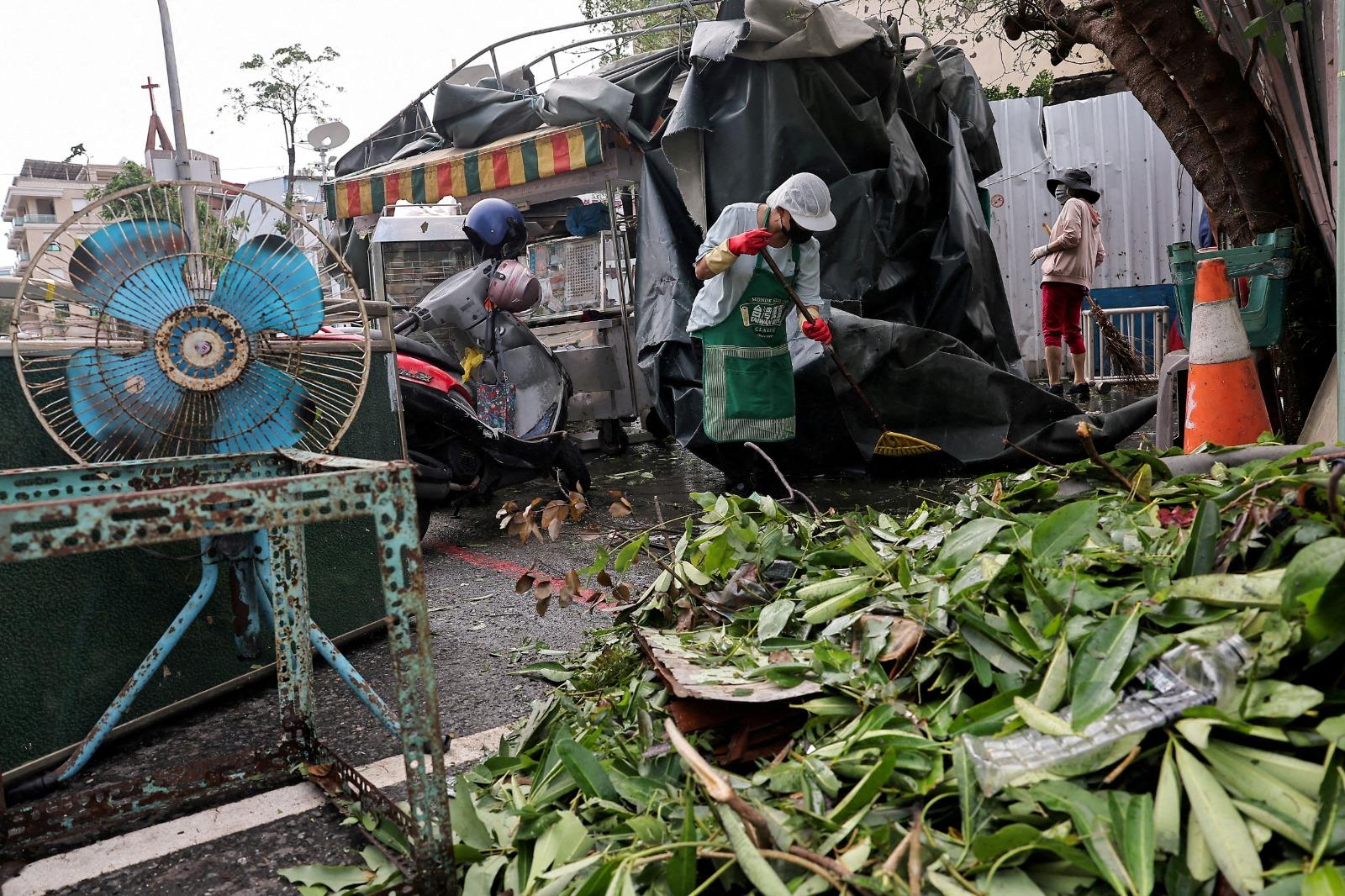 超強颱風「康妮」吹襲台灣。(路透社)