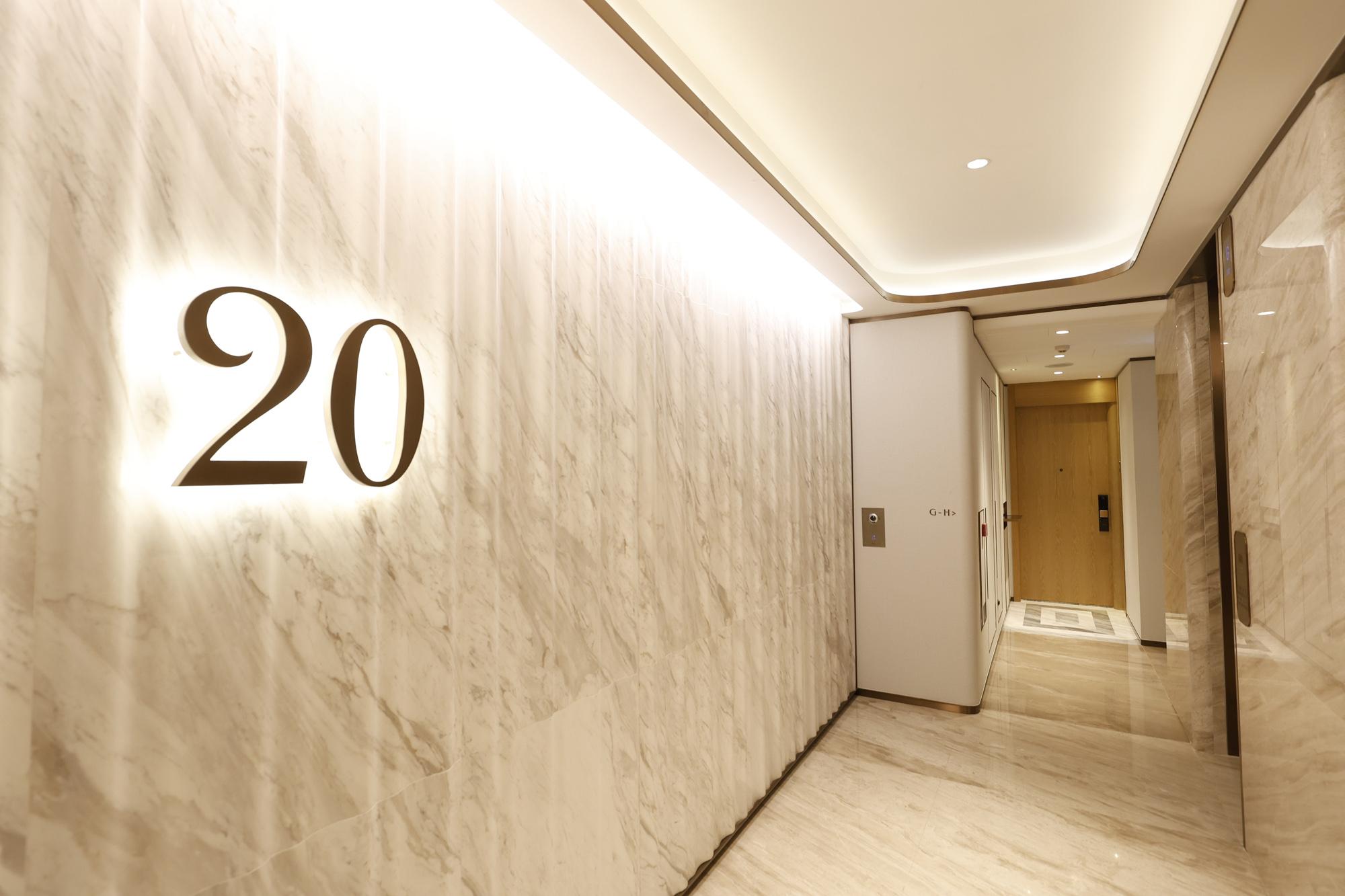 G及H室經打通後,由於沒有鄰居,正常情況下,除管理員巡邏外,不會有其他人出入,猶如私人空間。