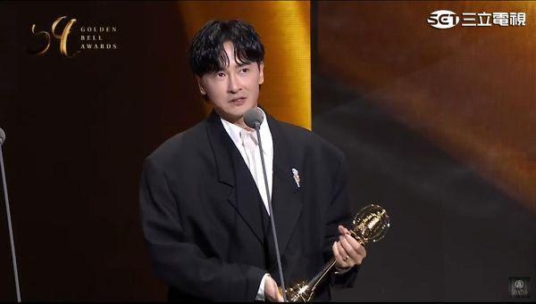 出道21年的鄭元暢憑《有生之年》拿下「戲劇節目最佳男配角」。