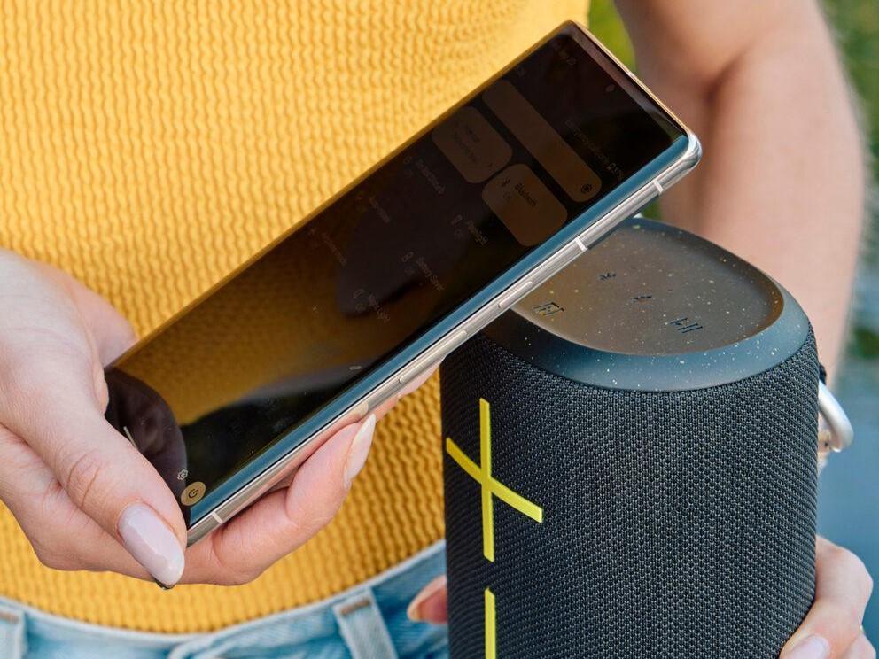 EVERBOOM支援NFC一拍連接功能。