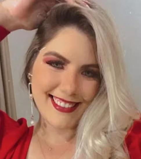 蒙特8小時內接受6次整容手術,最終因嚴重併發症,留醫多天後不治。(互聯網)