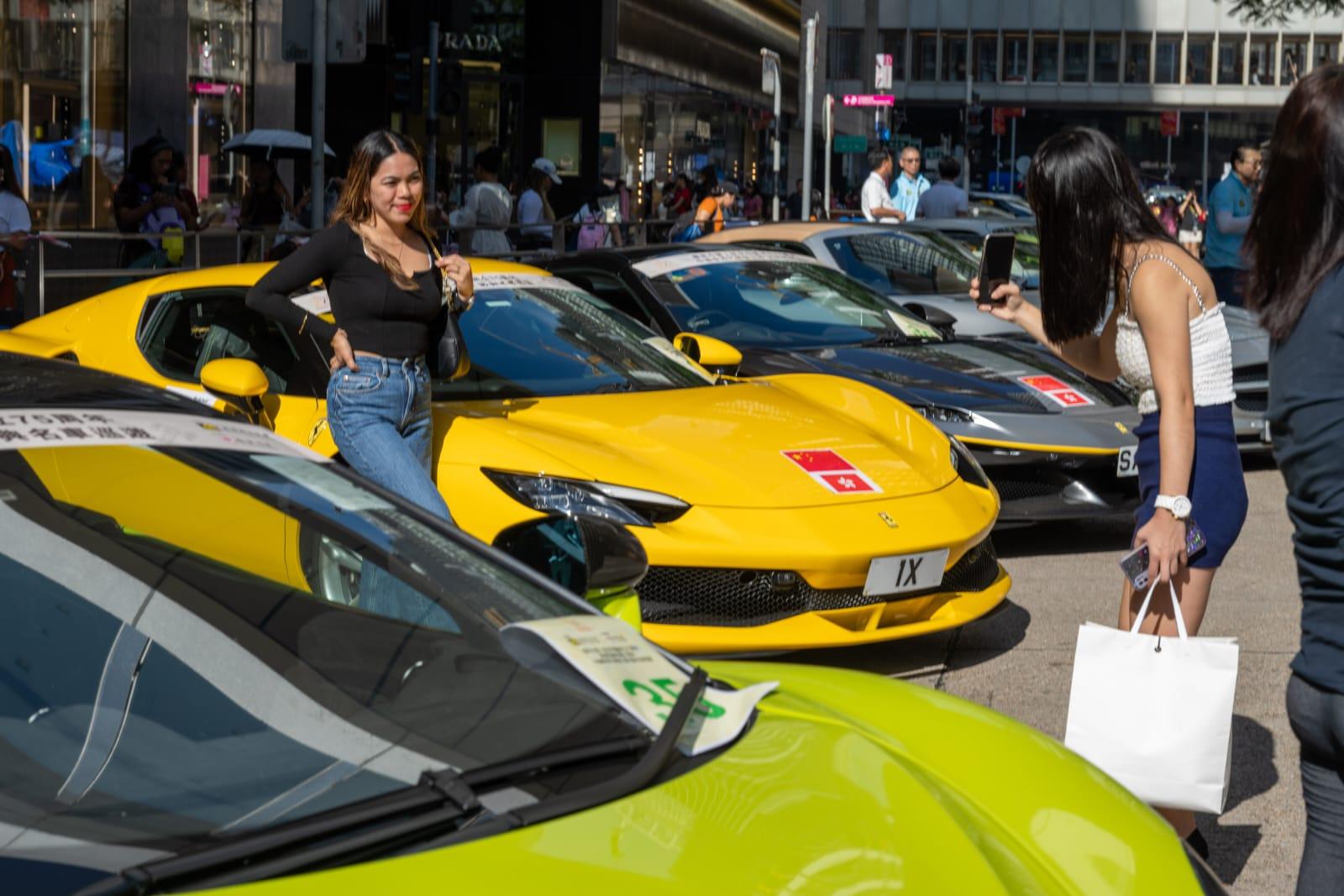 75輛名車巡遊賀國慶。(陳奕釗攝)