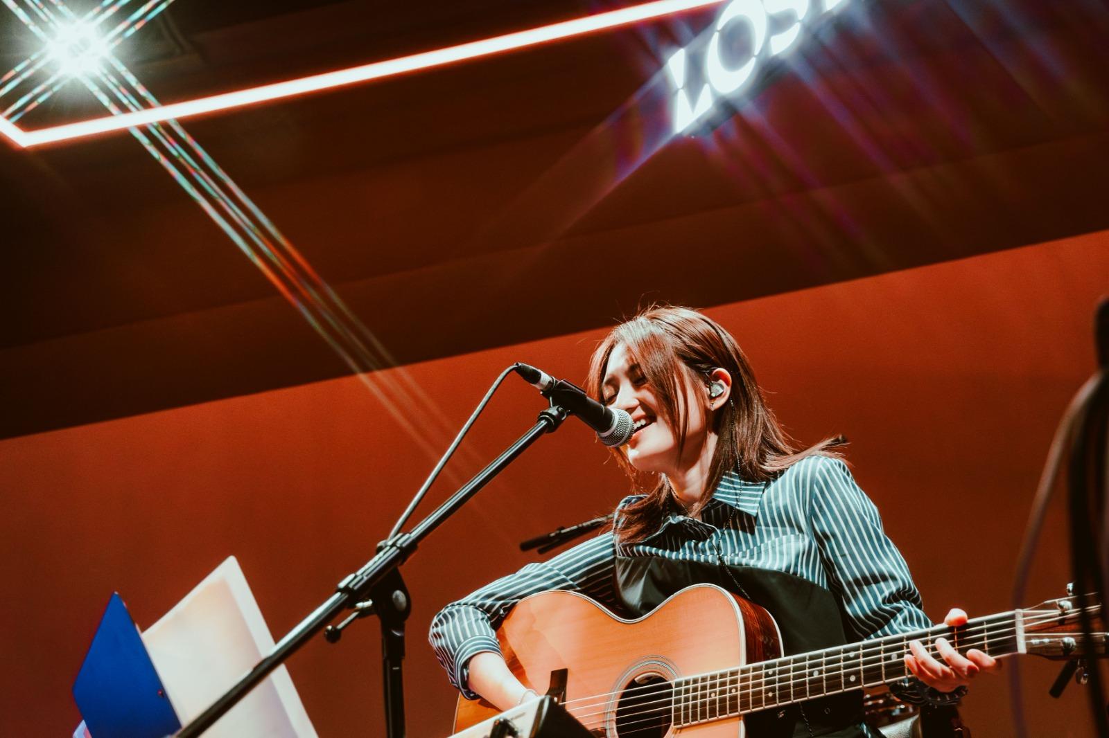 Cath昨晚舉辦了《BEFORE CATH AWAY 黃妍到處一遊音樂會》。