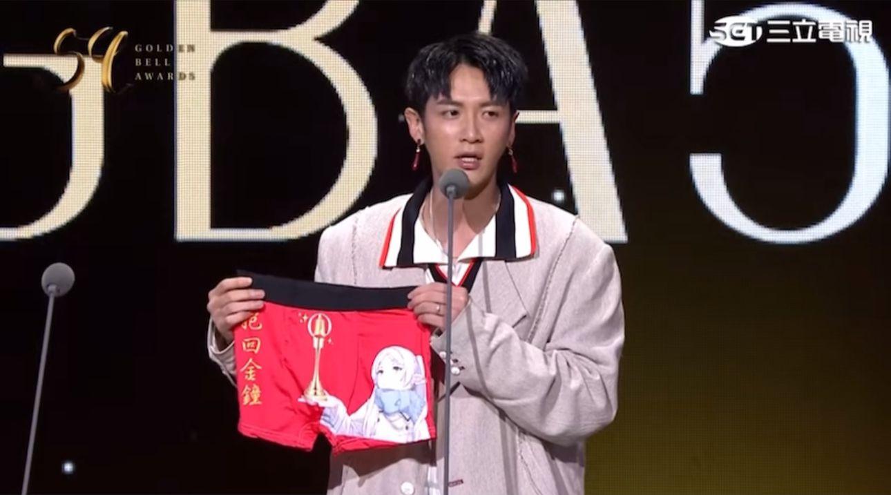 柯震東憑《不夠善良的我們》一擊即中奪獎。