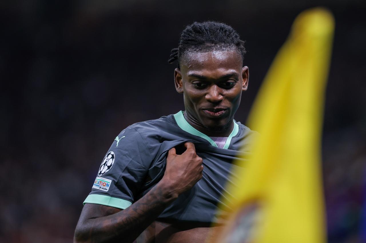 拉菲爾利亞奧(Rafael Leao)在意甲橫行,但未見買家。