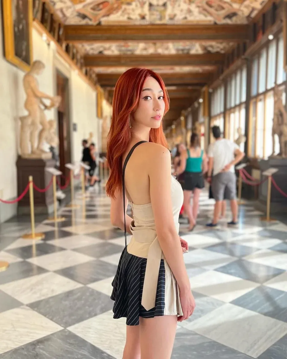 黃嘉雯分享唯美寫真大曬曲線身材及逆天長腿 網民大讚女神:要樣有樣 要腿有腿