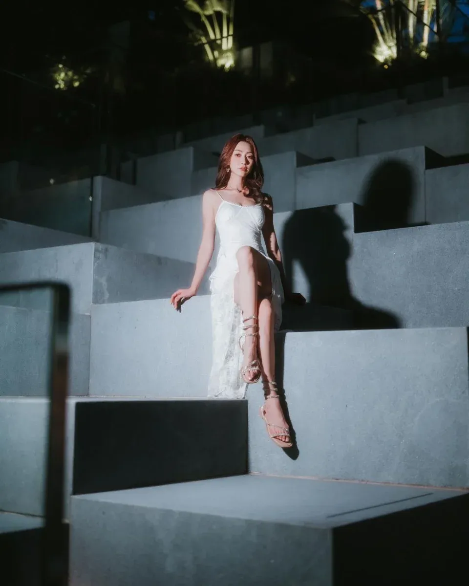 黃嘉雯分享唯美寫真大曬曲線身材及逆天長腿 網民大讚女神:要樣有樣 要腿有腿