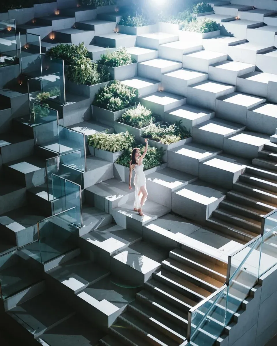 黃嘉雯分享唯美寫真大曬曲線身材及逆天長腿 網民大讚女神:要樣有樣 要腿有腿