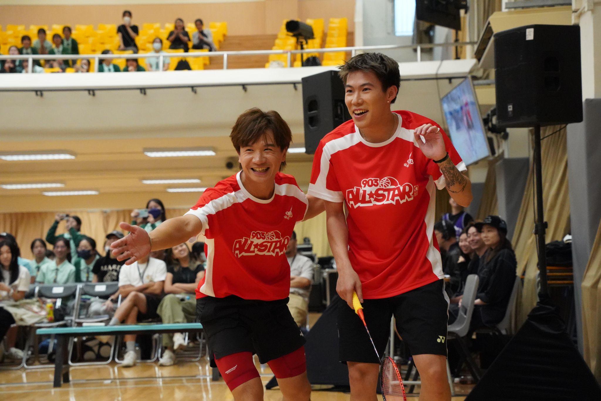 羽毛球港隊代表李卓耀壓軸登場,以特別嘉賓身份出戰表演賽。