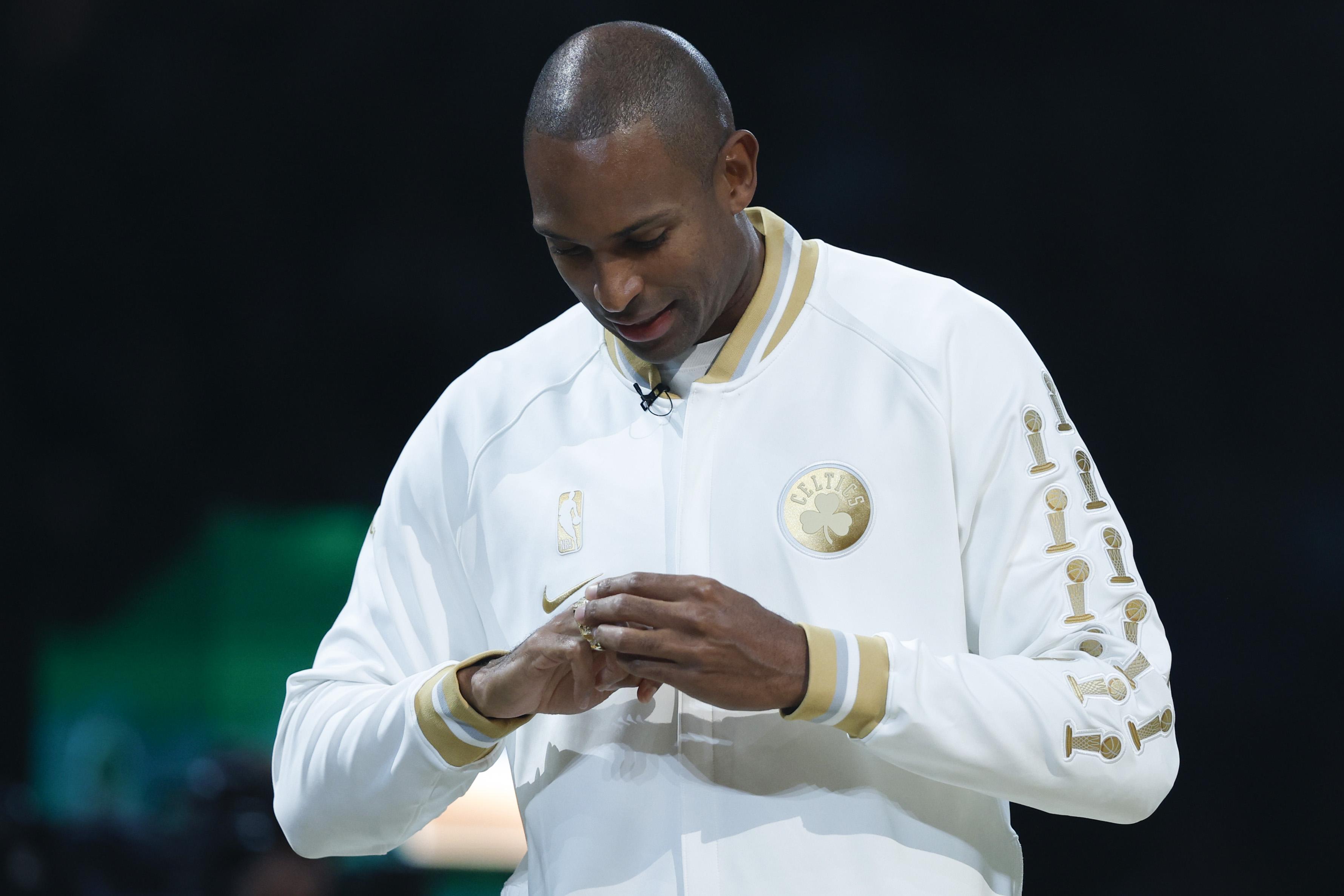 賀福特獲NBA冠軍指環,珍而重之。(美聯社)