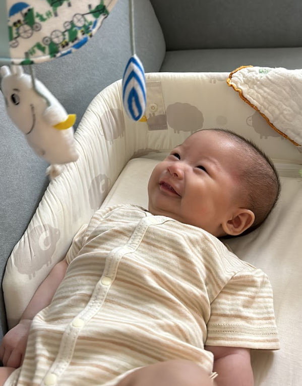 3個月大女嬰祈祈確診患上擴張性心肌病變,急需心臟移植。相片於病人病發入院前拍攝。(香港兒童醫院提供)