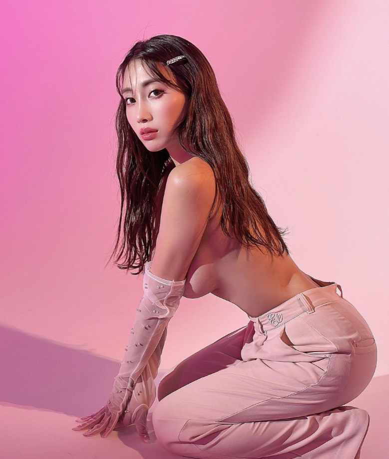 森咲智美 Tomomi Morisaki IG: morisakitomomi