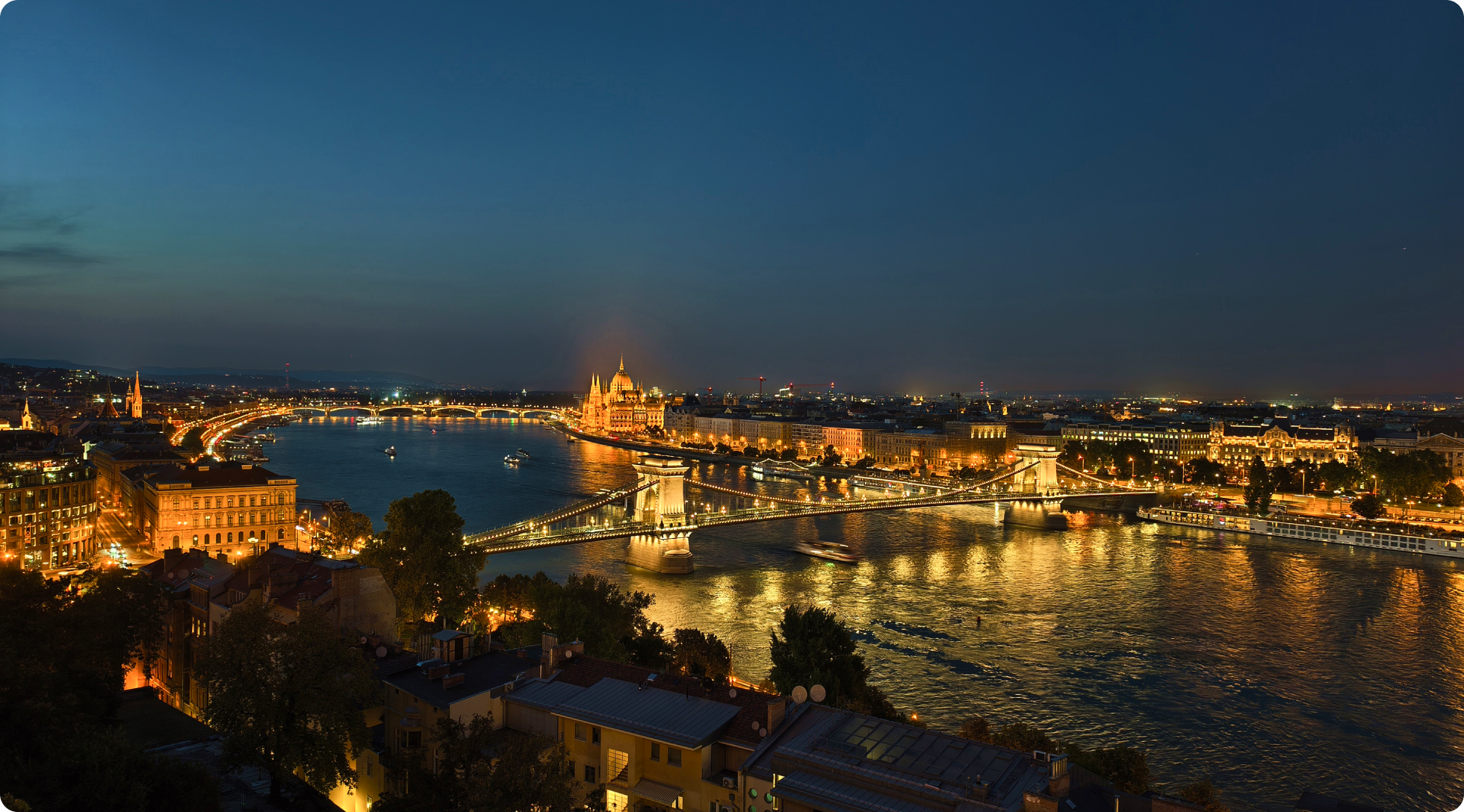 vivo X200 Pro鏡頭拍攝夜景無難度。