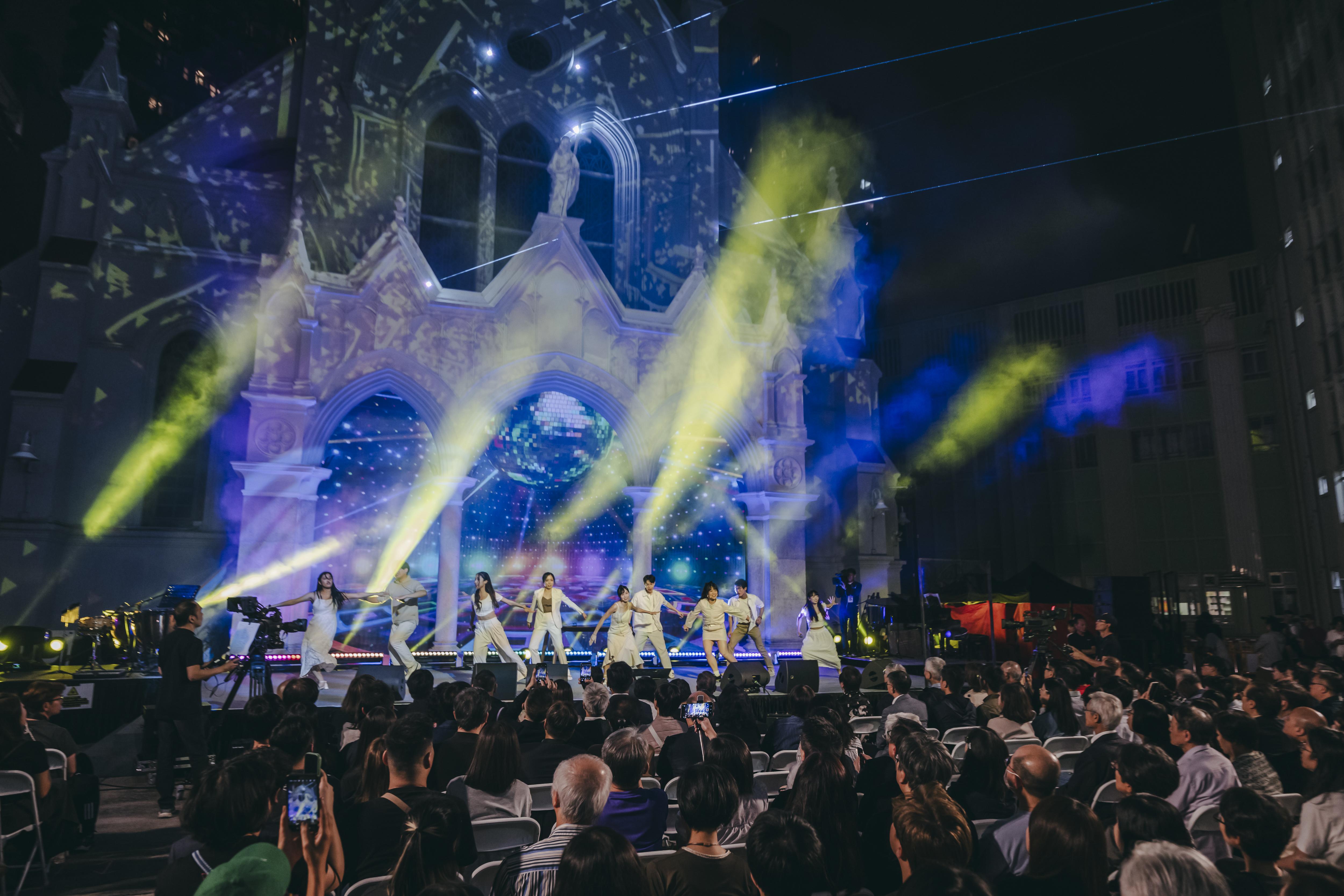 一級歷史建築香港天主教聖母無原罪主教座堂成就美不勝收夢幻場景。