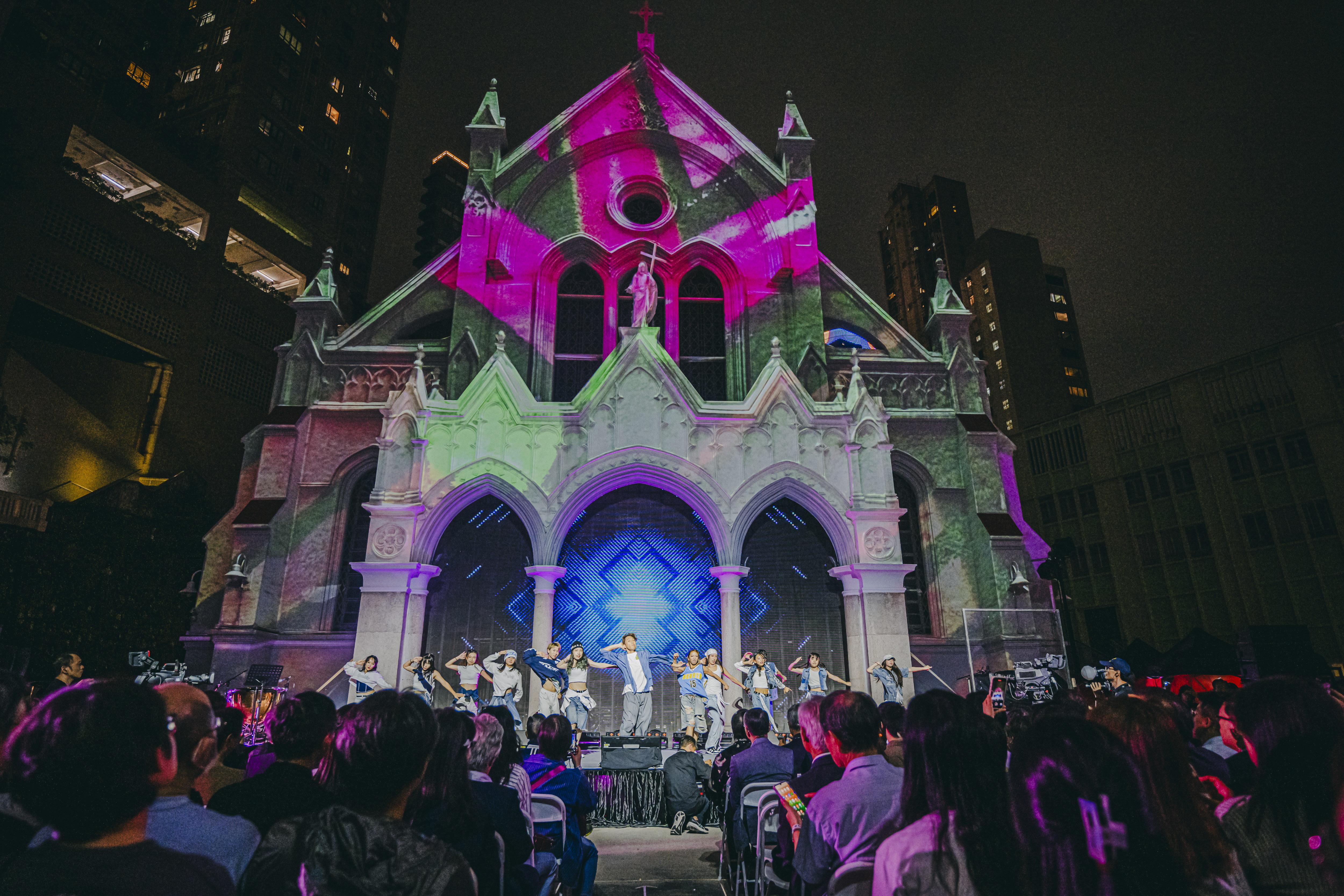 一級歷史建築香港天主教聖母無原罪主教座堂成就美不勝收夢幻場景。