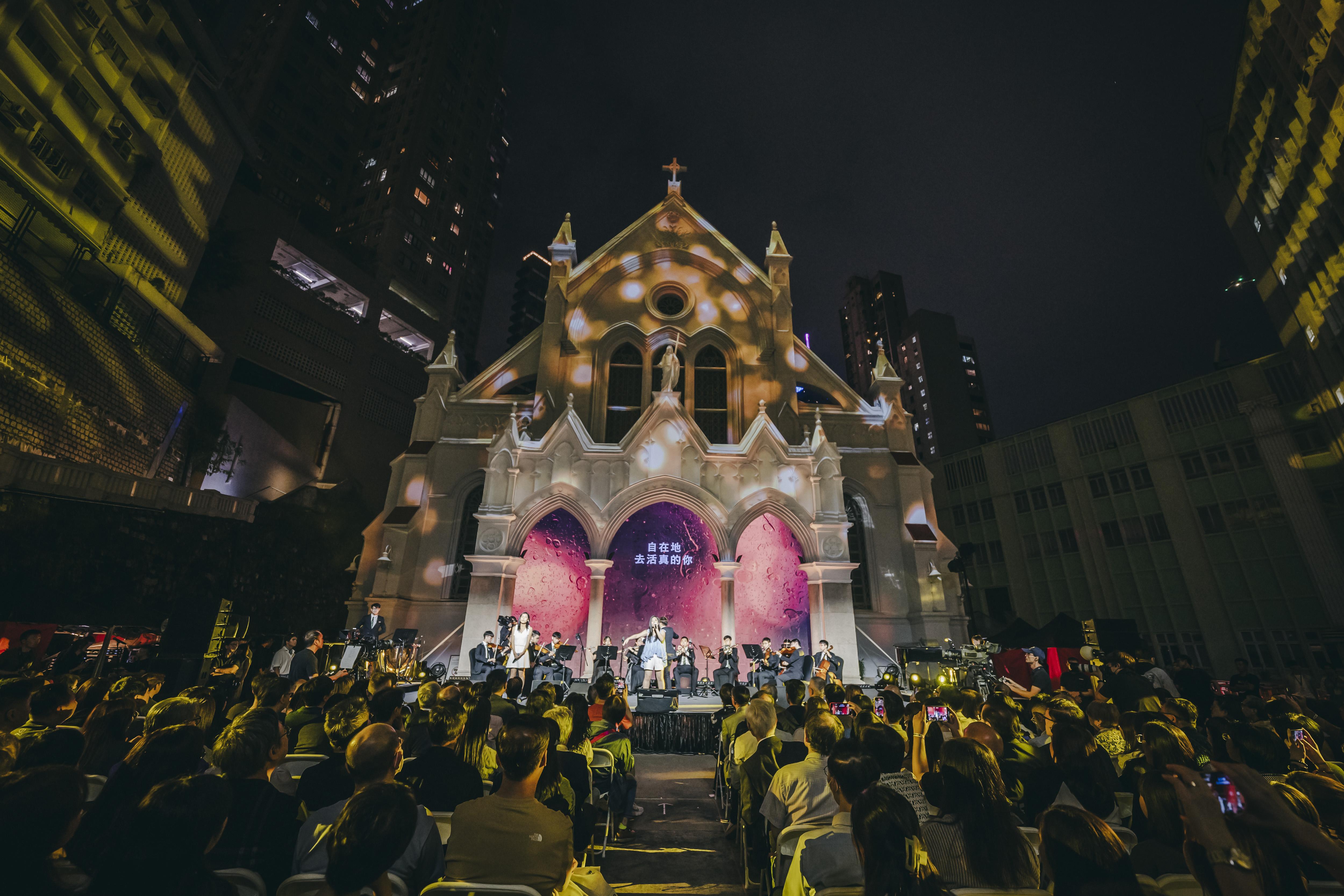 一級歷史建築香港天主教聖母無原罪主教座堂成就美不勝收夢幻場景。