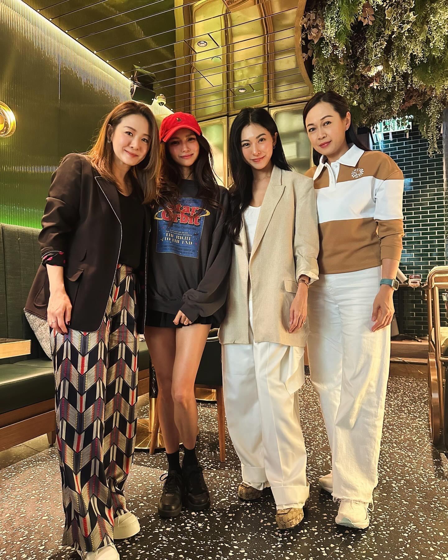 一眾網民都指「回憶返晒嚟」,並表示期待他們再度合作。