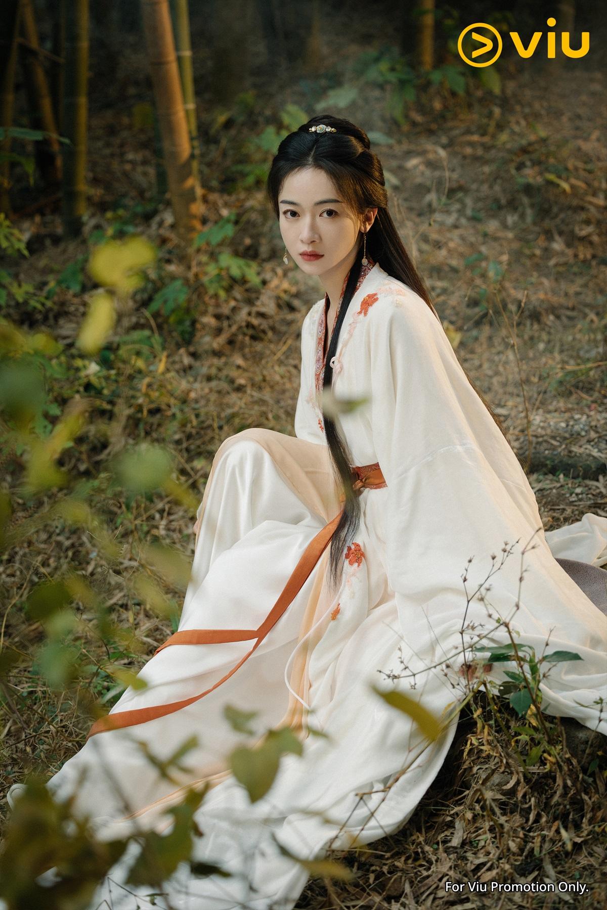 吳謹言在陸劇《春花焰》首次演武打角色,更親自拍跳崖戲。