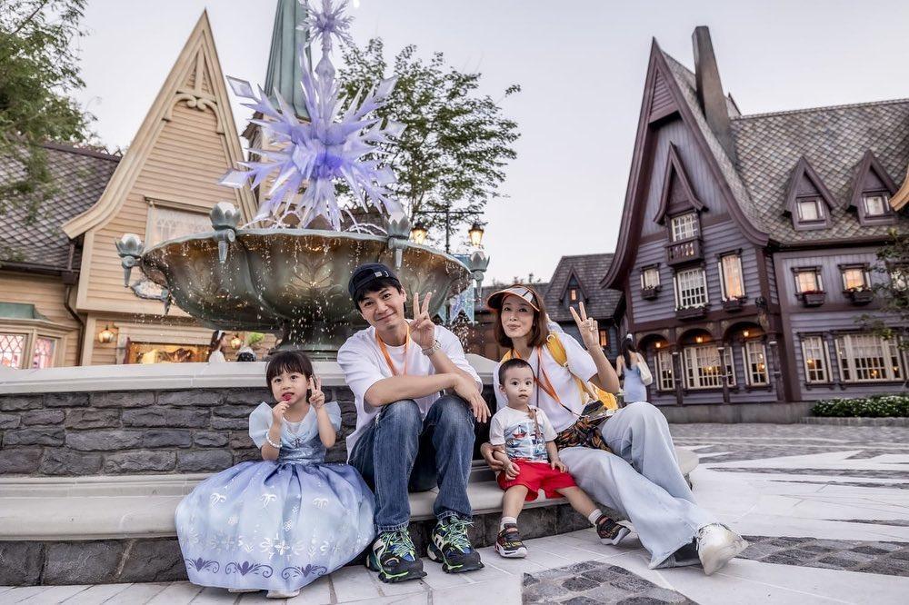 楊茜堯與羅子溢一家四口,樂也融融。