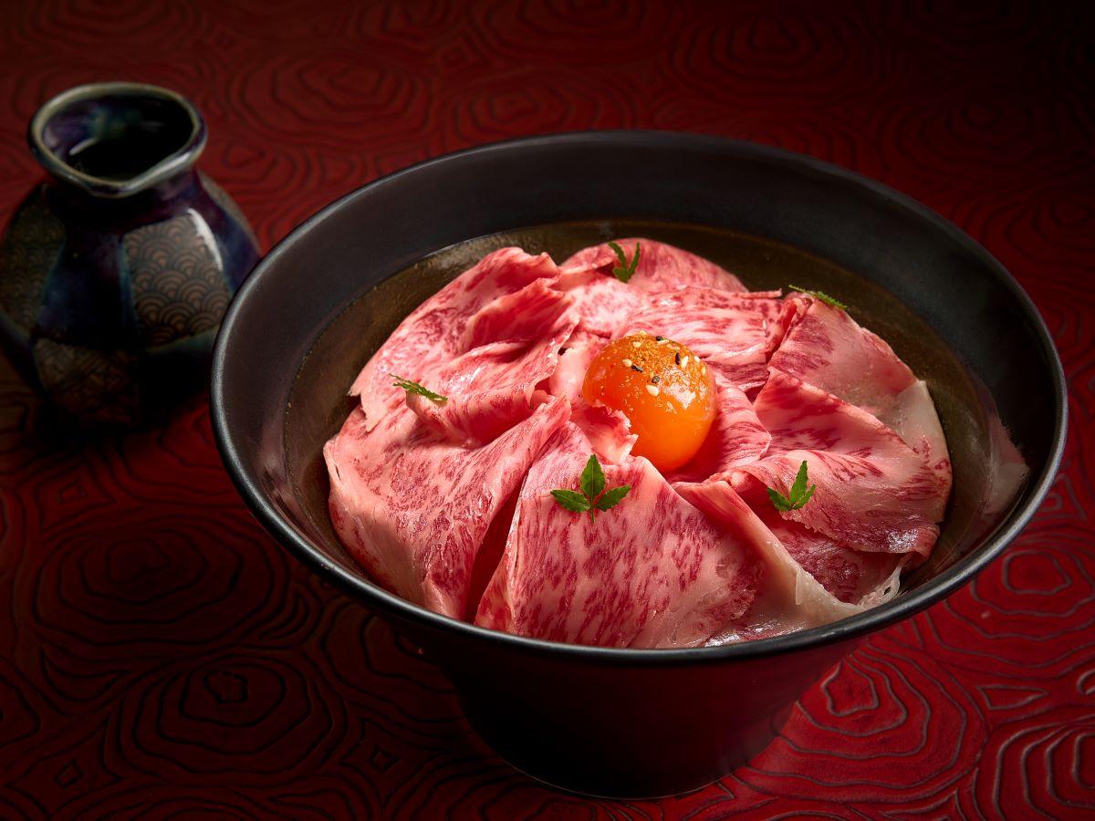 美高梅廚師團隊雅吉主廚潘思薈炮製和牛柚子麵