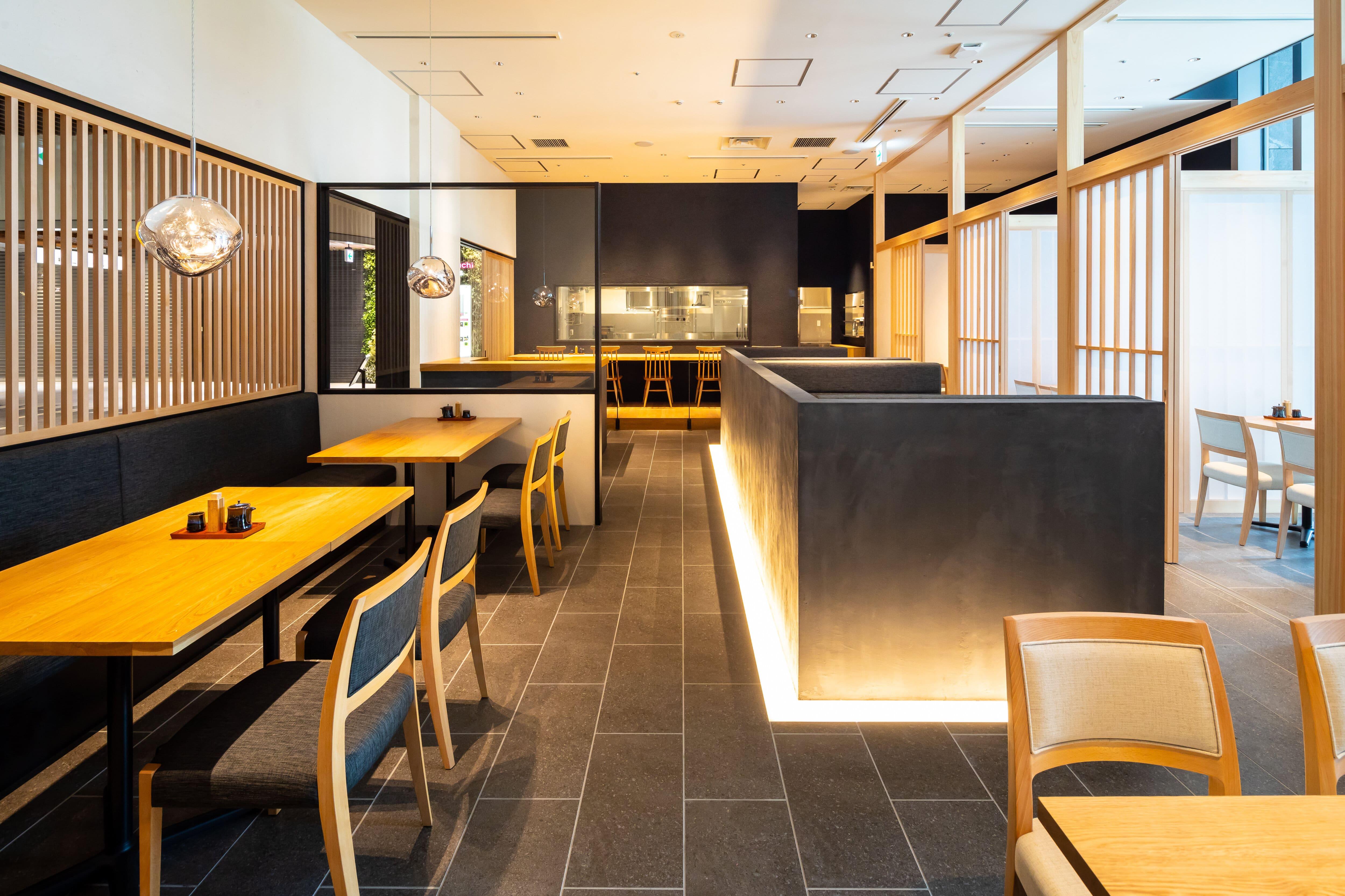 日本店的格局設計簡約。