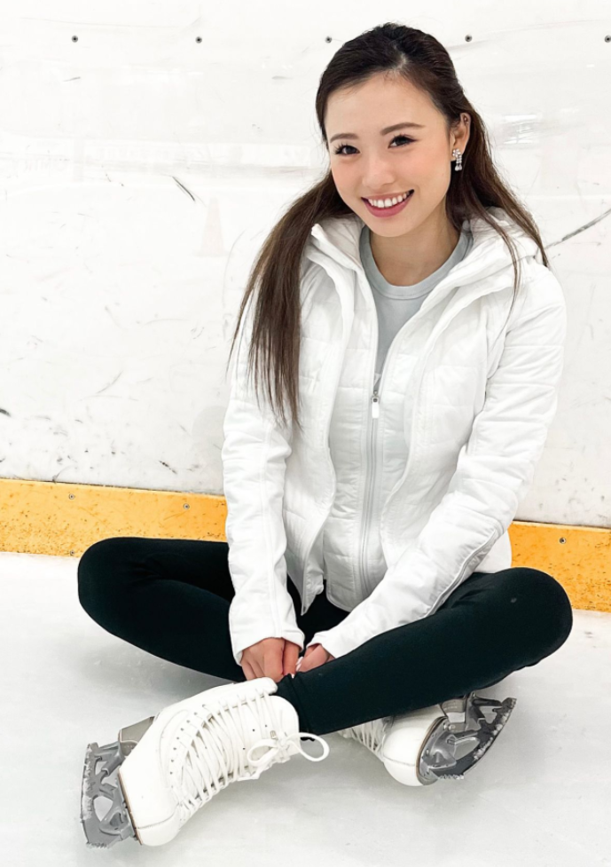 現年24歲的港隊前花式溜冰運動員馬曉晴退役後除了做教練外,亦有參與演藝圈工作,今年已有網上傳她與卓林普有戀情。(馬曉晴ig)