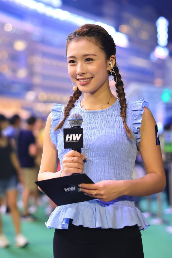 現年24歲的港隊前花式溜冰運動員馬曉晴退役後除了做教練外,亦有參與演藝圈工作,今年已有網上傳她與卓林普有戀情。(馬曉晴ig)