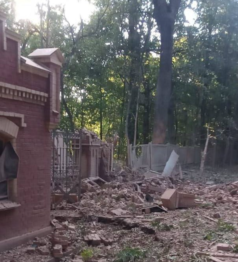 烏克蘭繼周二首次向俄羅斯境內發射美製遠程陸軍戰術導彈後,周三再首度發射英國提供的「暴風影(Storm Shadow)」遠程巡航導彈,直接攻擊俄羅斯庫爾斯克地區的一個地下指揮所。(影片截圖)