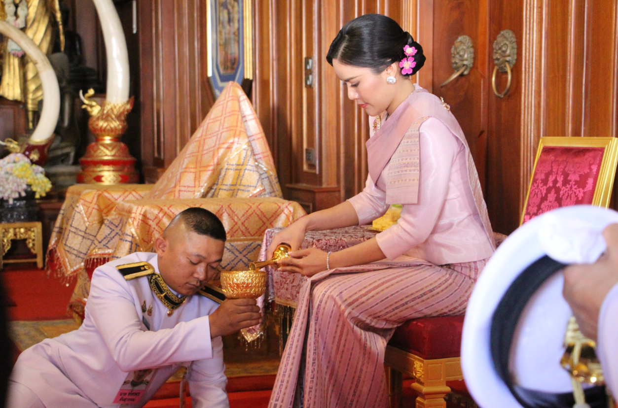 34歲歐拉弄頻頻曝光。(互聯網)