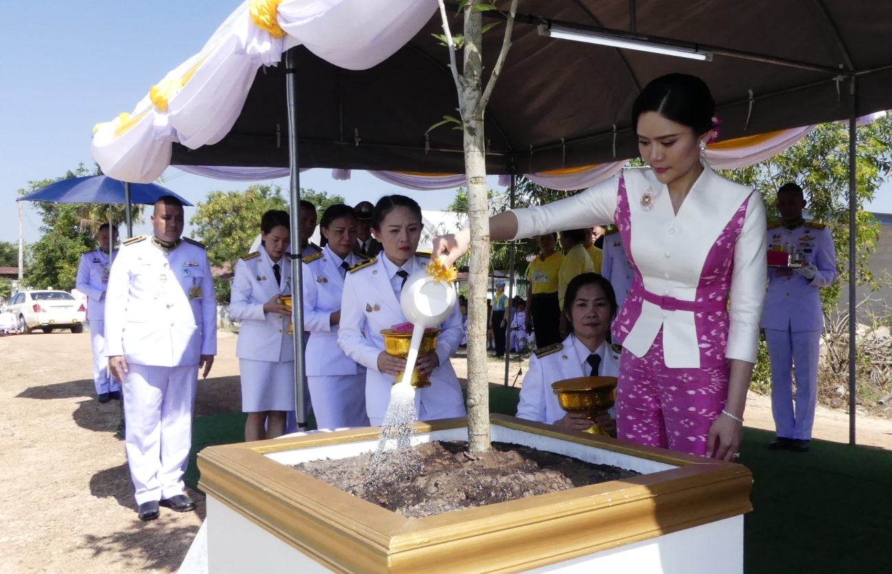 34歲歐拉弄頻頻曝光。(互聯網)