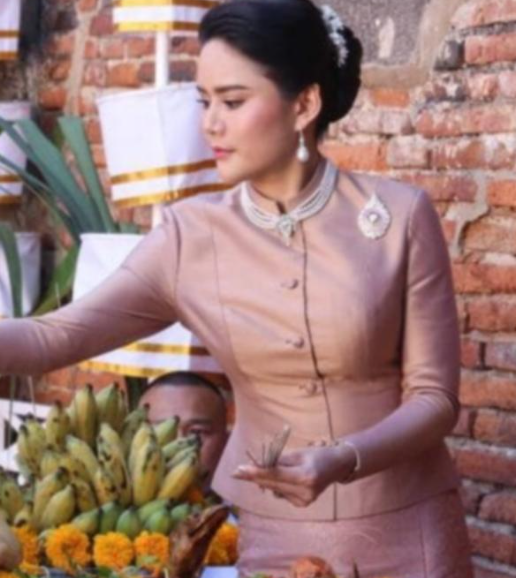 34歲歐拉弄頻頻曝光。(互聯網)