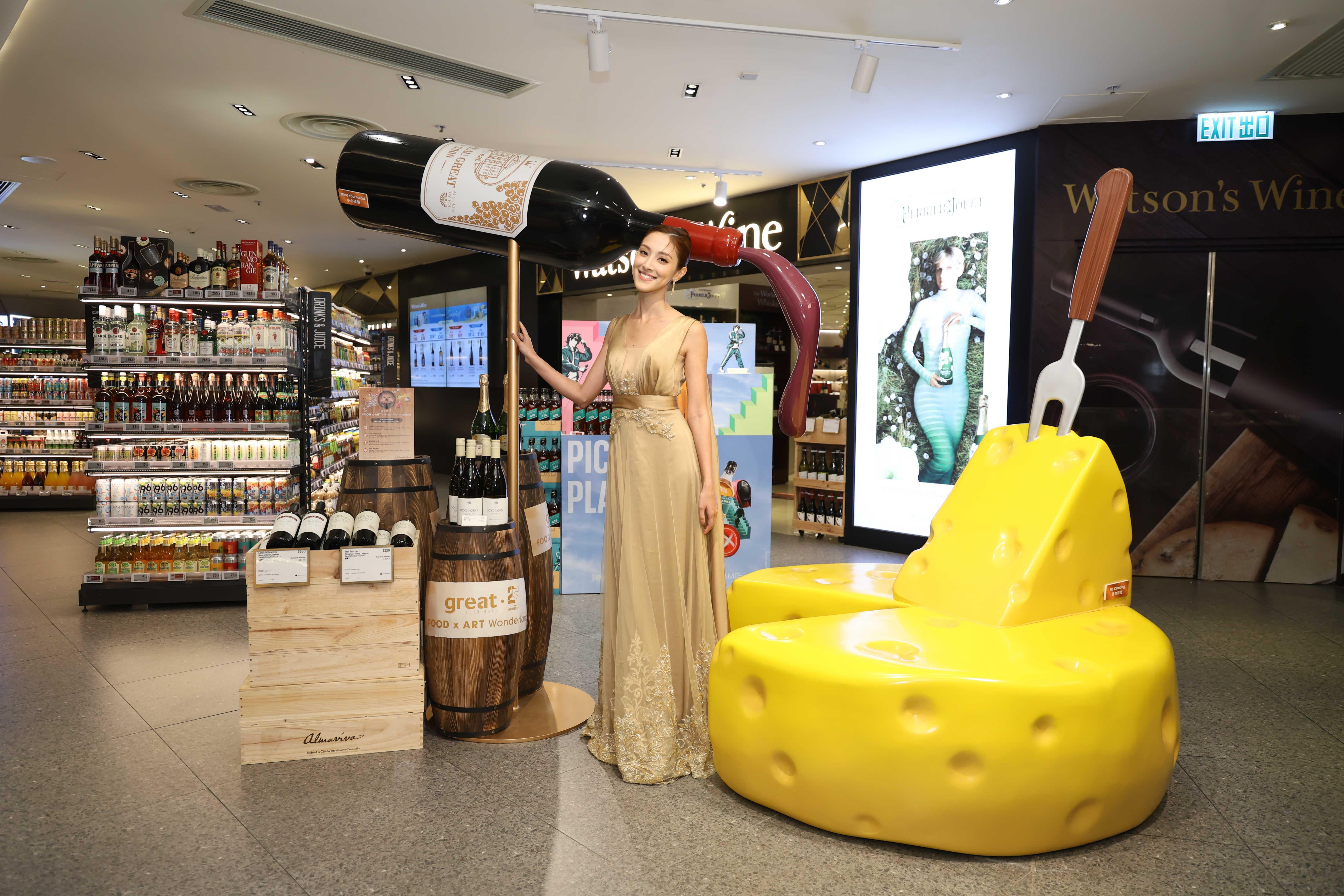 Grace指,工作如何繁忙都好,都會盡量下廚,煮飯給丈夫與兒子。