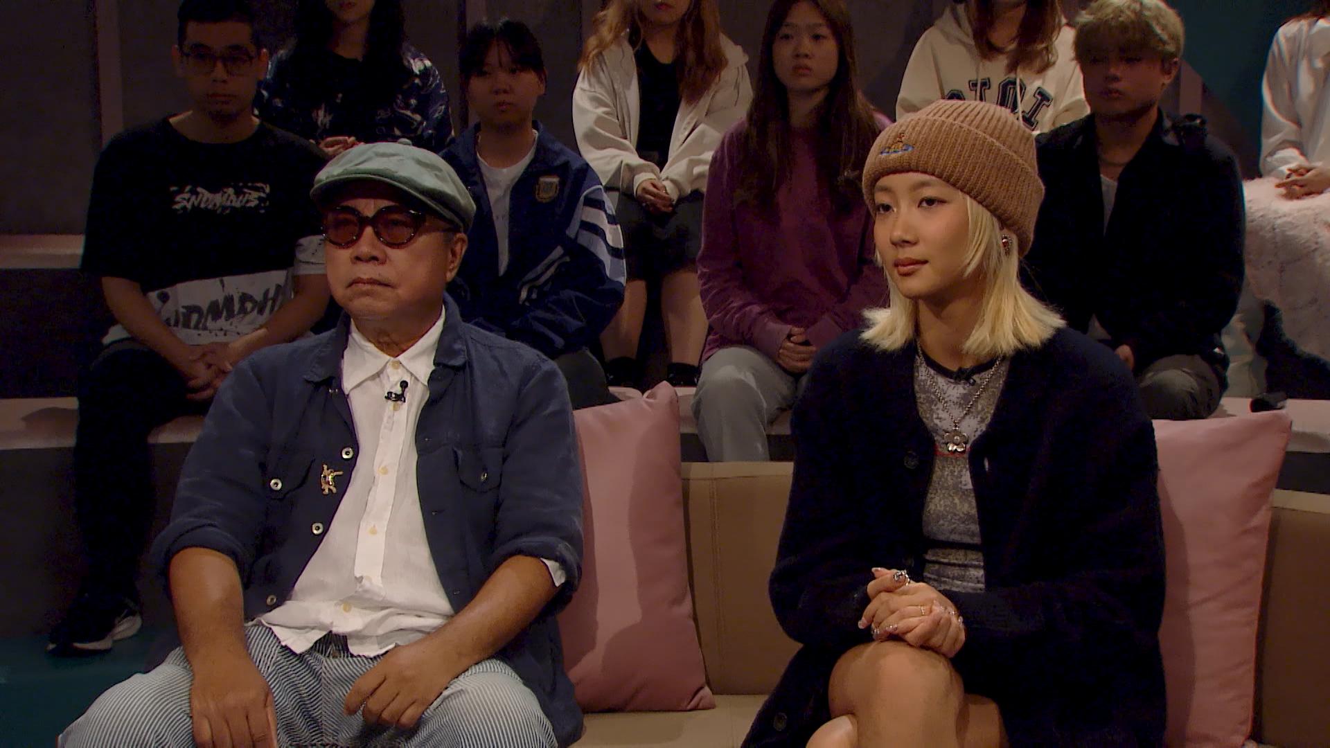 電影《寄了一整個春天》監製陳果導演以及演員邱彥筒(Marf@Collar)擔任《爆谷一周》嘉賓。