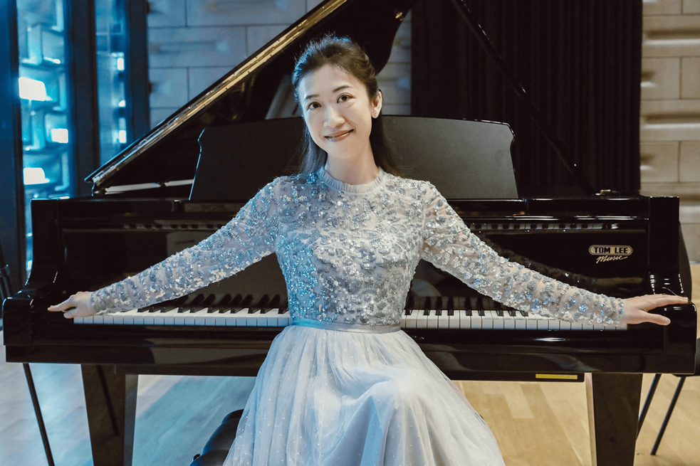 李嘉齡為國際音樂節的常客,她與上野通明合作,演奏多首大師的作品。