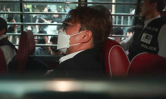 獲判刑的金浩中,被即時還押。