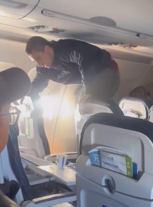 目擊者形容片中男子的行為非常暴力,很可能是藥物影響造成。(X)