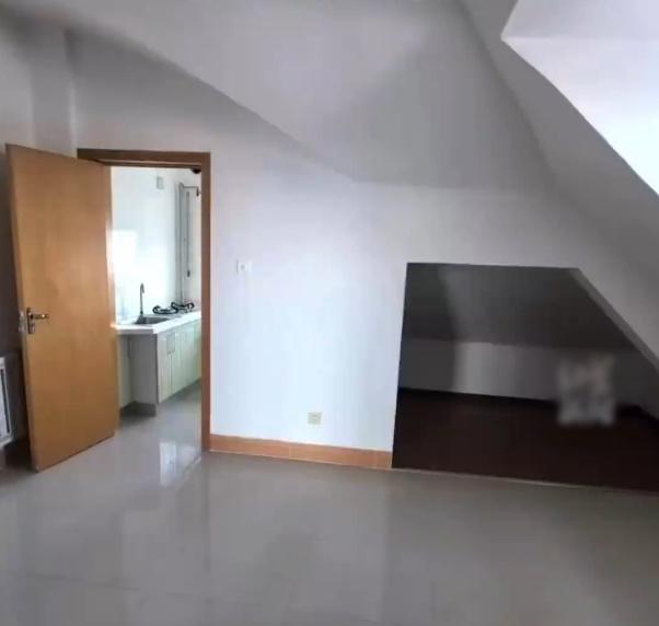 海景樓室內環境。(微博)