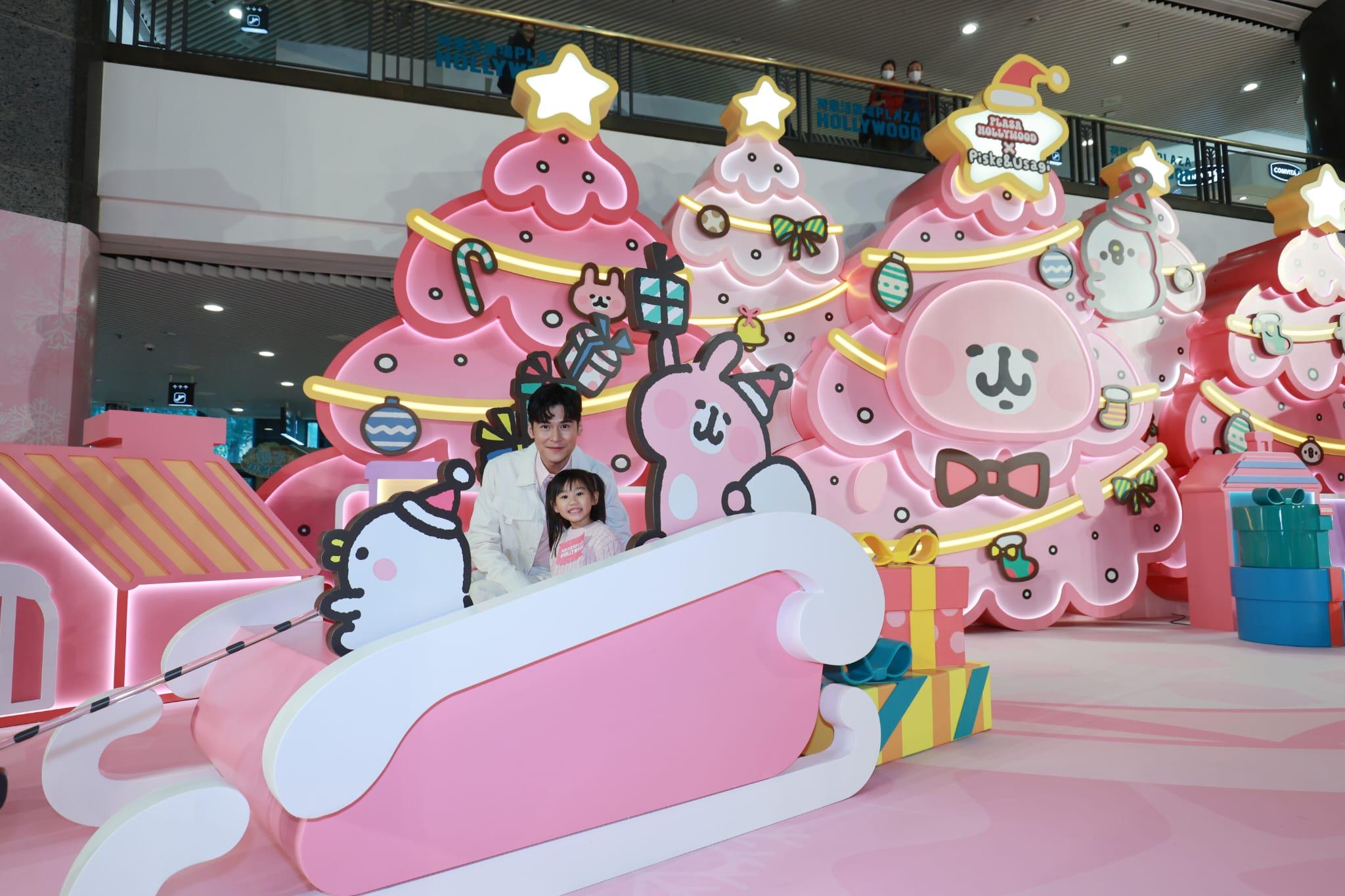 提到妻女時,家樂滿面幸福笑容。