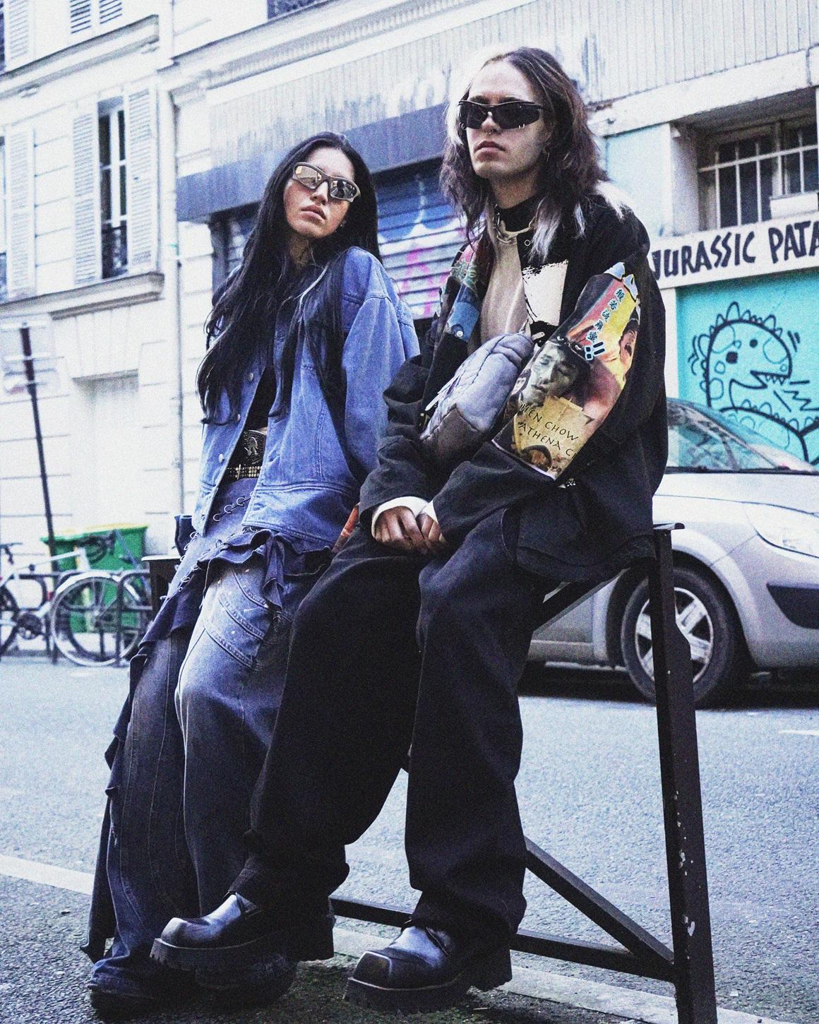 YMDH透過幽默和天馬行空的手法來造衫。