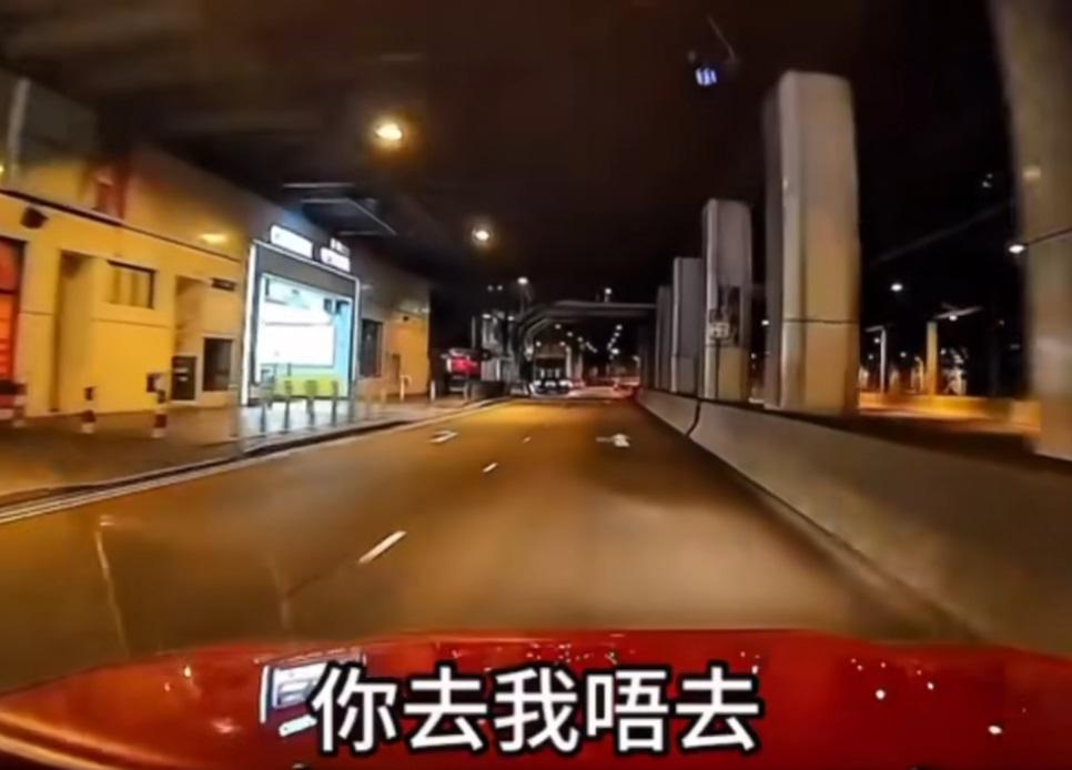 的士司機婉拒。(網片截圖)