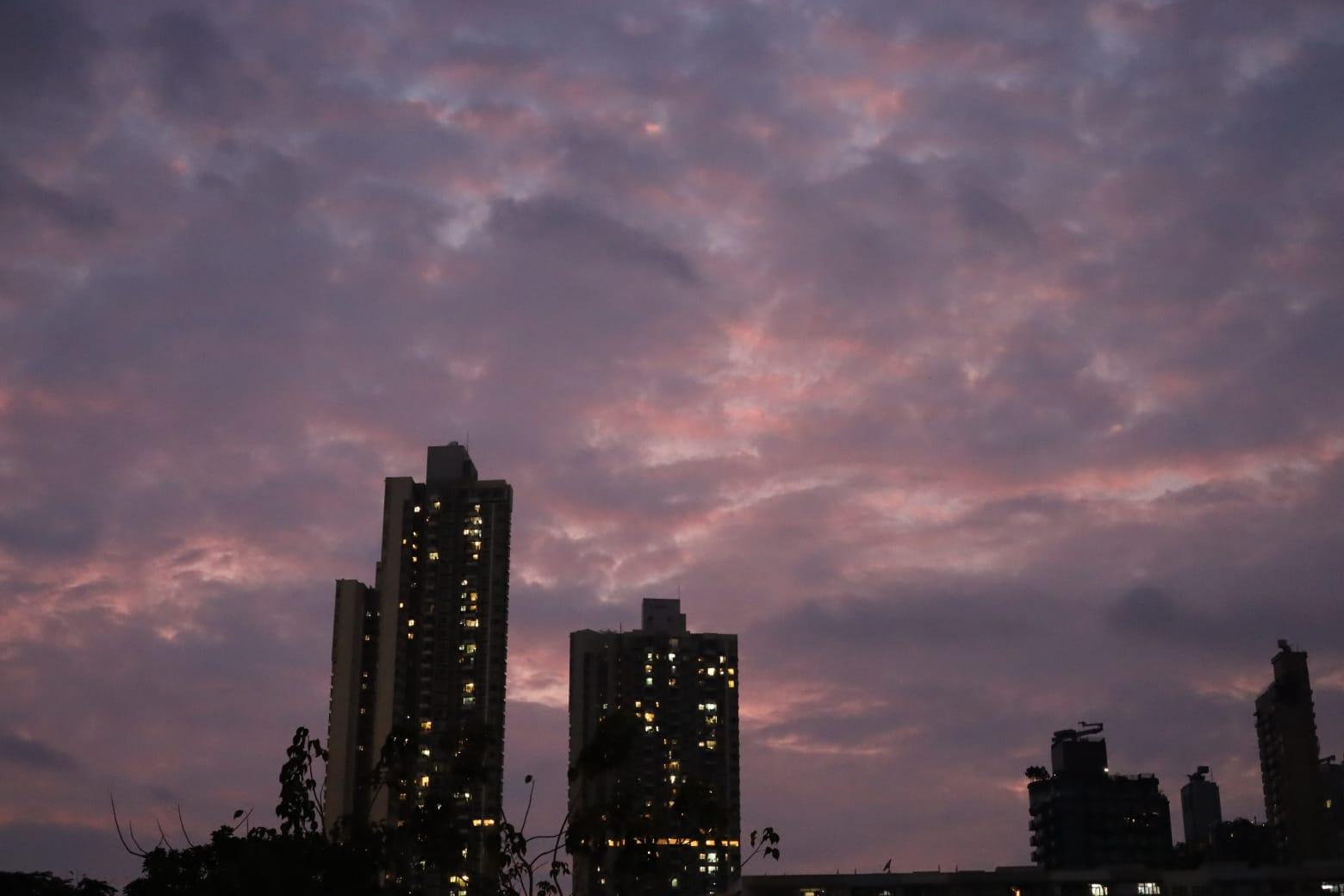 「桃芝」正逐漸靠近本港。(鍾式明攝)