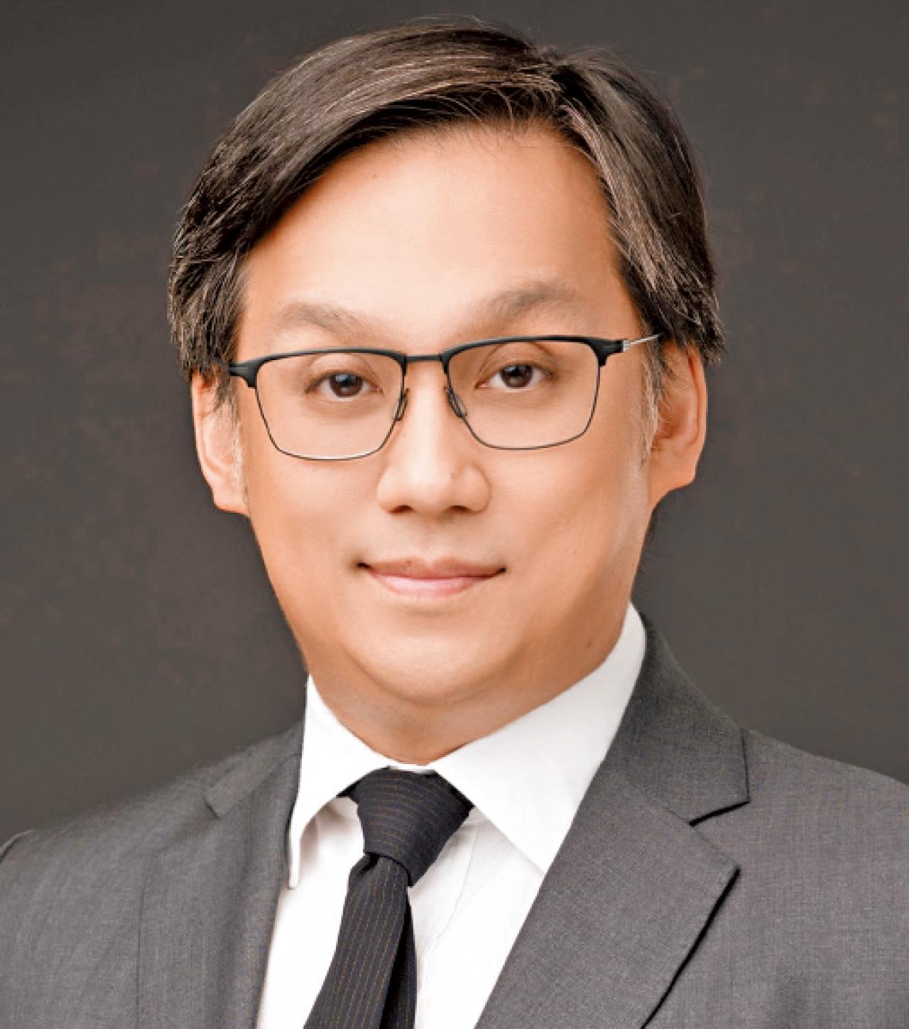 呼吸系統科專科醫生譚子雋