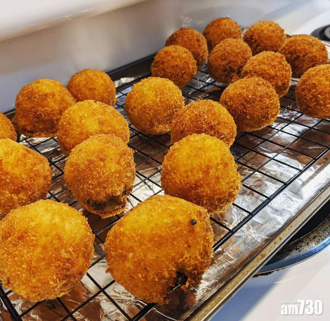 氣炸鍋食譜|有時間的話,更可製成「馬鈴薯香腸波」進行氣炸。