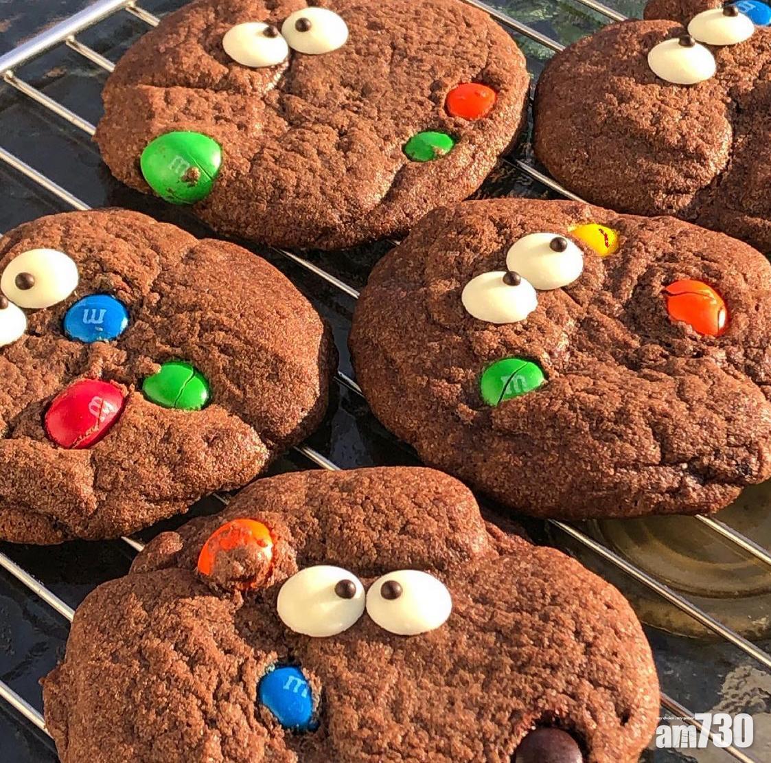 曲奇食譜|怪獸裂紋曲奇也可以加入m&m’s朱古力豆。