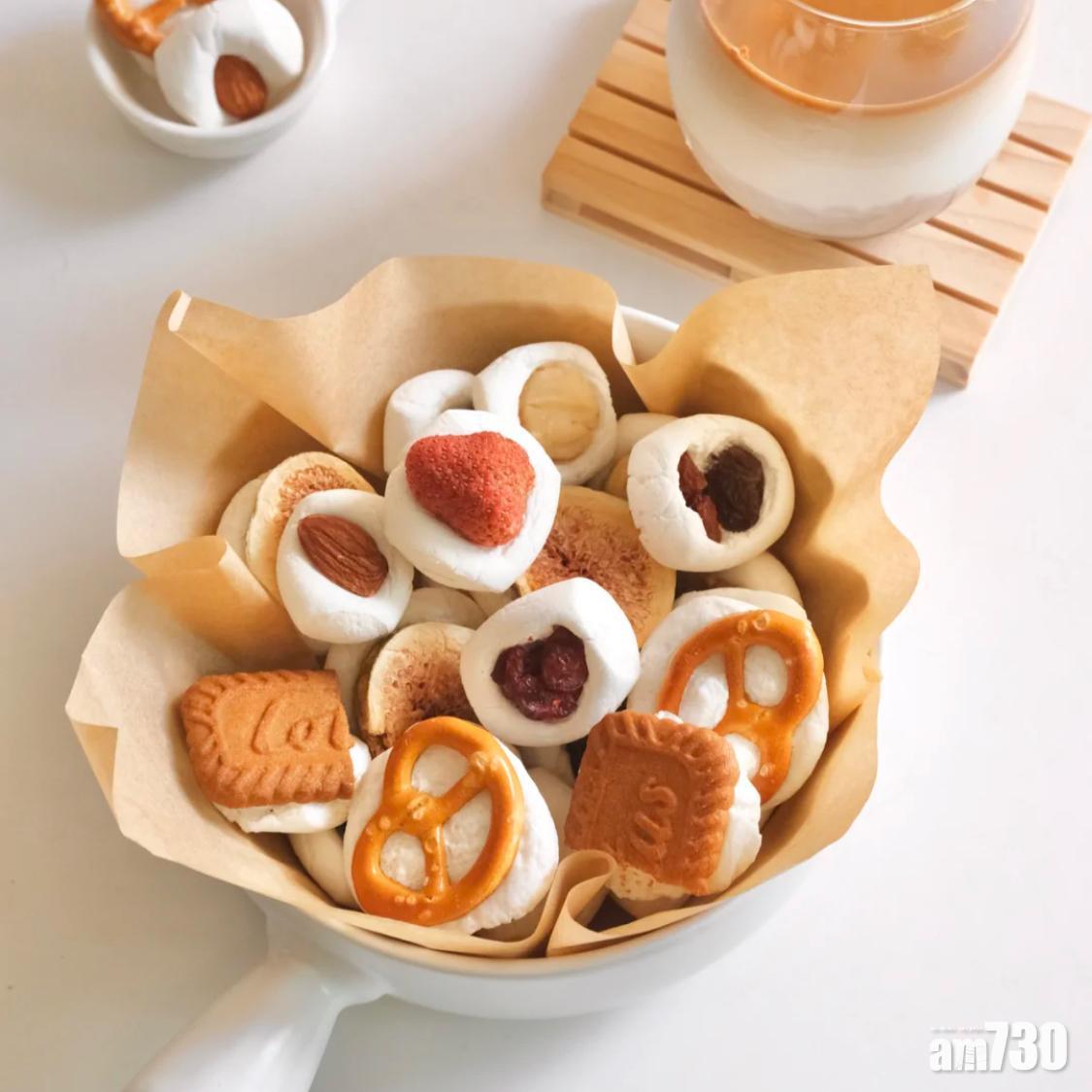 曲奇食譜|棉花糖曲奇製作前,按棉花糖數量準備配料即可。