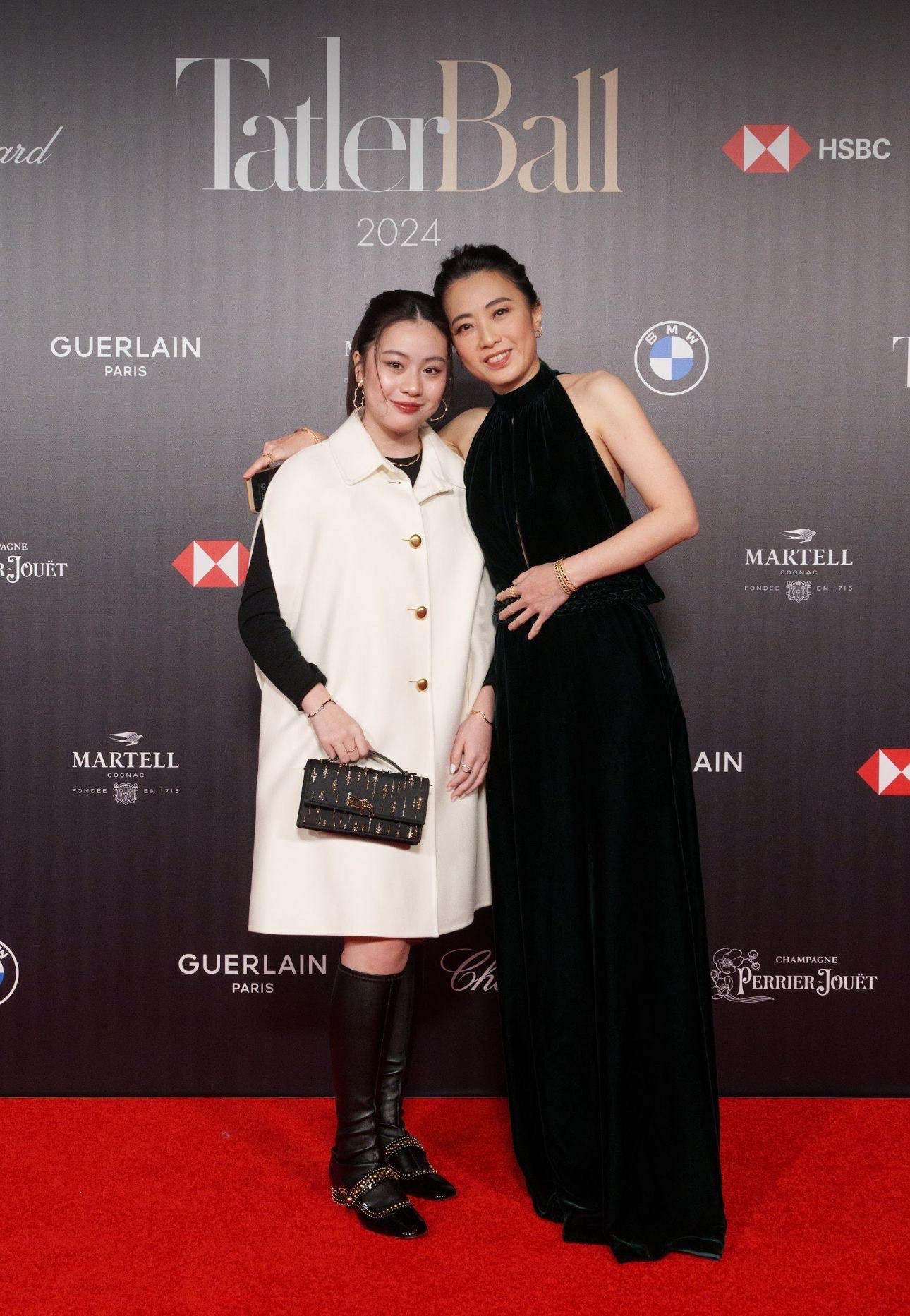 劉秀樺表示而家返緊學,大個先再考慮入行。